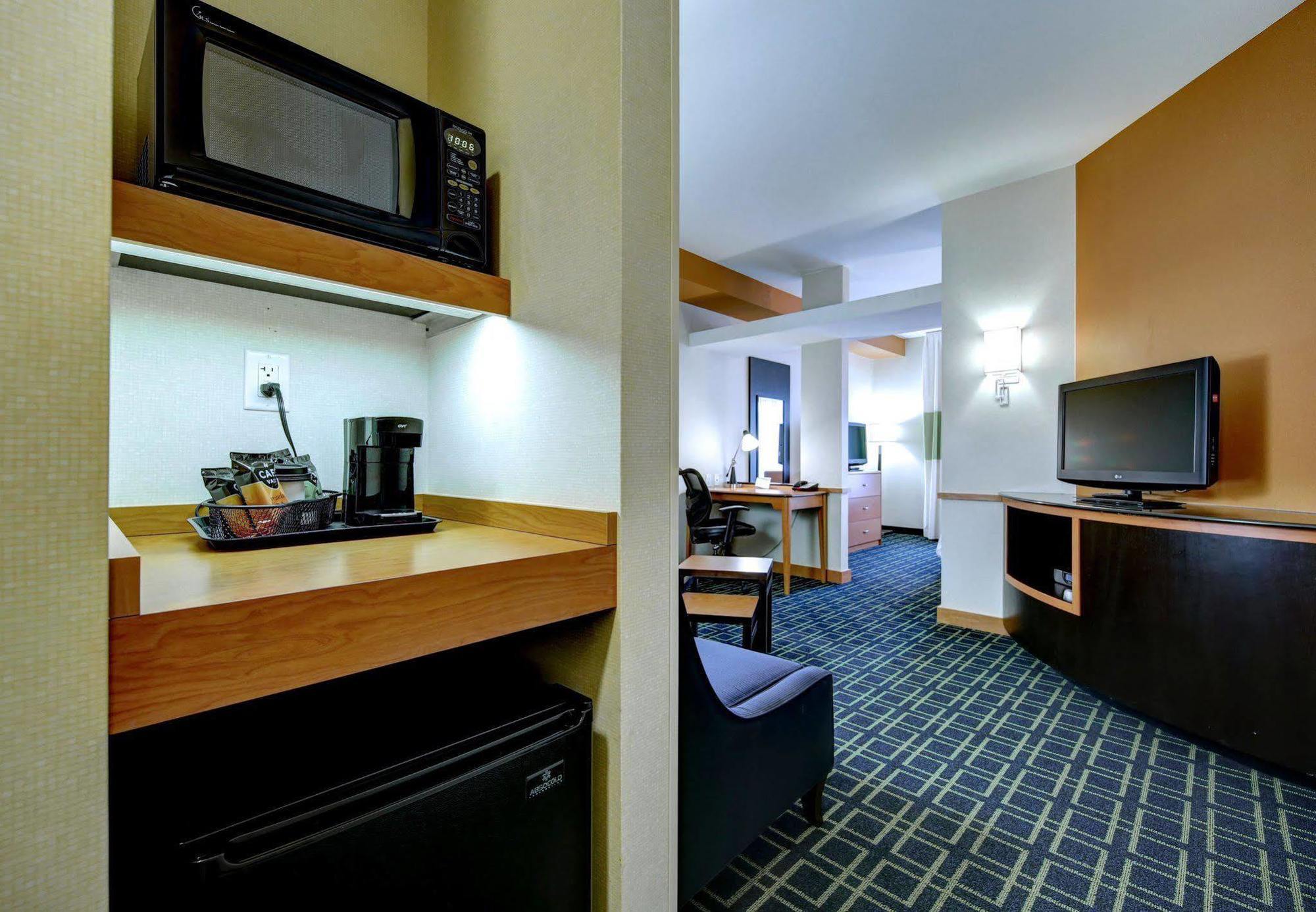 Fairfield Inn & Suites By Marriott Harrisburg West/New Cumberland Exterior photo